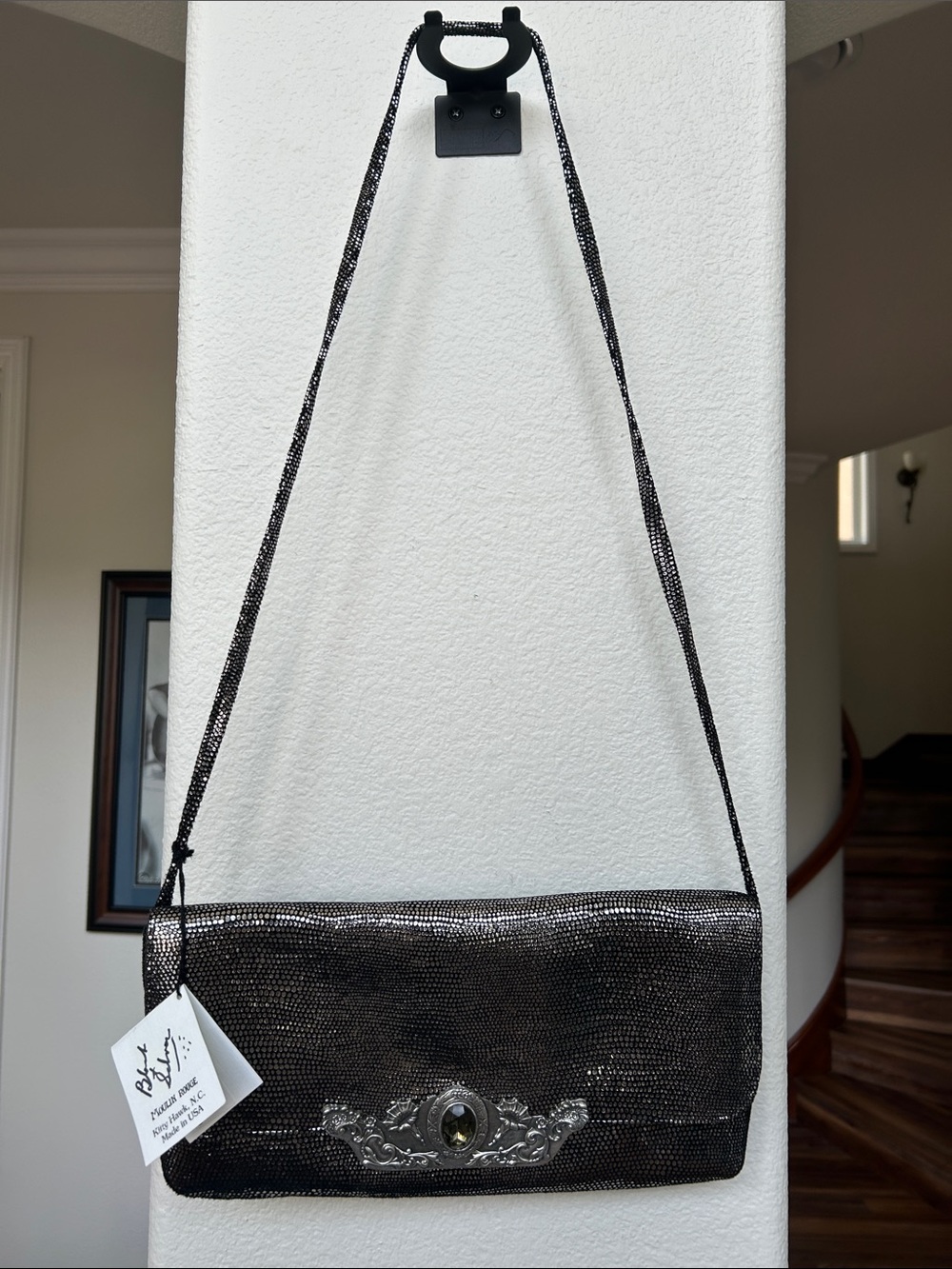 Moulin Rouge - Vintage Sparkling Black Evening Clutch with Decorative Accent